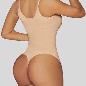 NWT NEVER WORN heyshape snatched thong bodysuit